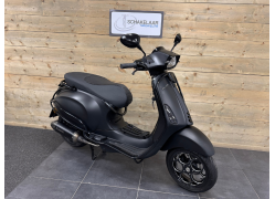 Vespa Sprint 50 S Full Option Akrapovic 25km Mat-Zwart 2022 (FJN-52-K)